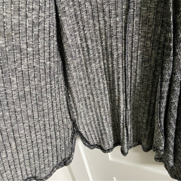 American Eagle Charcoal Ribbed Cardigan - Picture 7 of 10